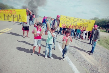 Vecinos de El Caburé continúan su reclamo por agua potable