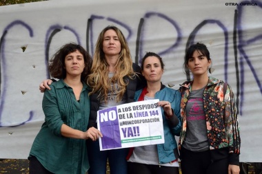 Trabajadoras despedidas de la línea 144 exigen la reincorporación inmediata