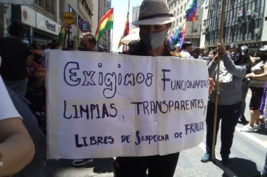 Organizaciones sociales piden nuevas autoridades en el Consulado y Embajada de Bolivia