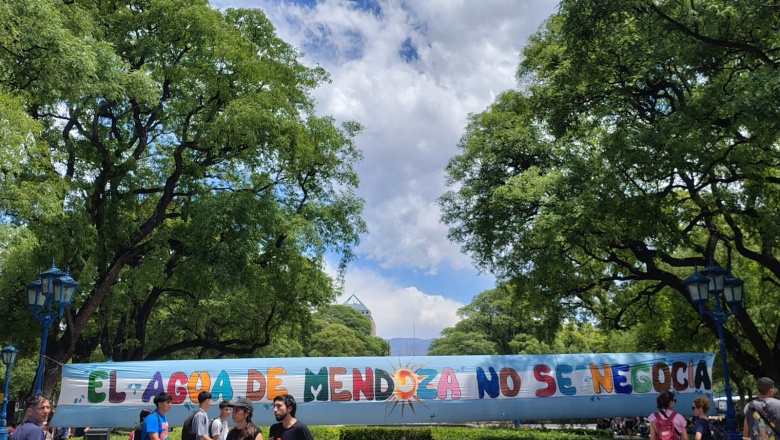 ¿Otro mendozazo? La provincia vuelve a tomar las calles en defensa del agua y en rechazo a la megaminería