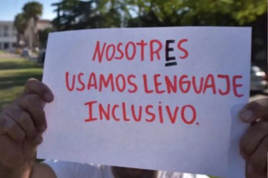 El lenguaje no se puede prohibir ni modificar con una reglamentación ni un decreto