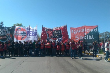 Acampe en la Municipalidad de La Plata