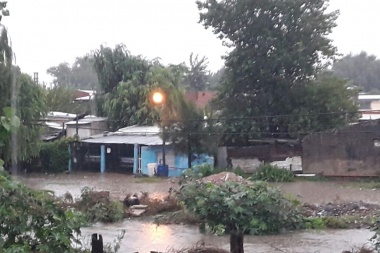 Barrios bajo el agua: la lluvia dejó al descubierto otra vez la desidia del Estado en el conurbano bonaerense