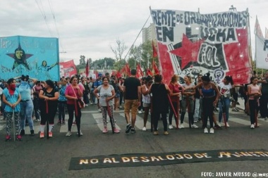 Trabajadorxs de Minetti resisten los operativos de desalojo y sostienen la lucha