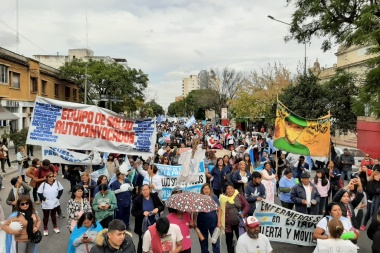 En medio de la lucha de autoconvocados docentes y de salud el gobierno de Sáenz quiere aprobar la ley antipiquete