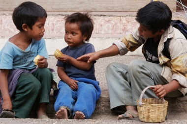 El gobierno recortó nuevamente el presupuesto para infancia y adolescencia