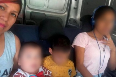 Deportaron a una mujer peruana y dejaron a dos de sus hijos desamparados