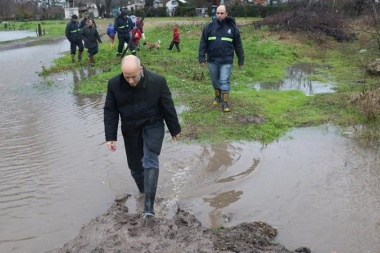 Mientras Ducoté se aumenta el salario, los barrios se siguen inundando