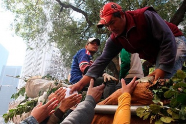 Continua el Acampe y los cortes de ruta de los tareferos