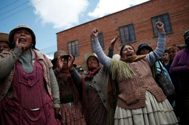 ¡Ni golpe de Estado, Ni golpe a las mujeres!