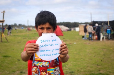 Infancias desalojadas: ¿cómo cuidarlas frente a la violencia del Estado?